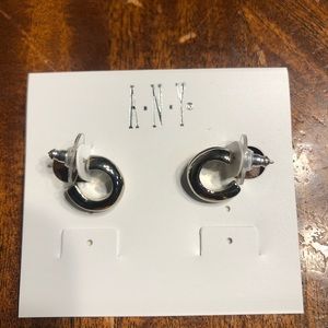 Vintage petite hoops earrings new made In USA